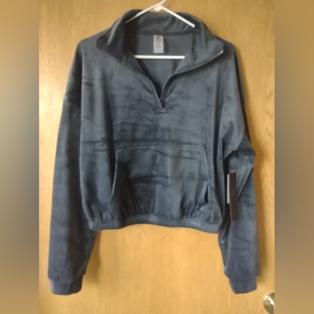 Mono B Velour 1/4 Zip Sweatshirt Size M sold at Anthropolgie